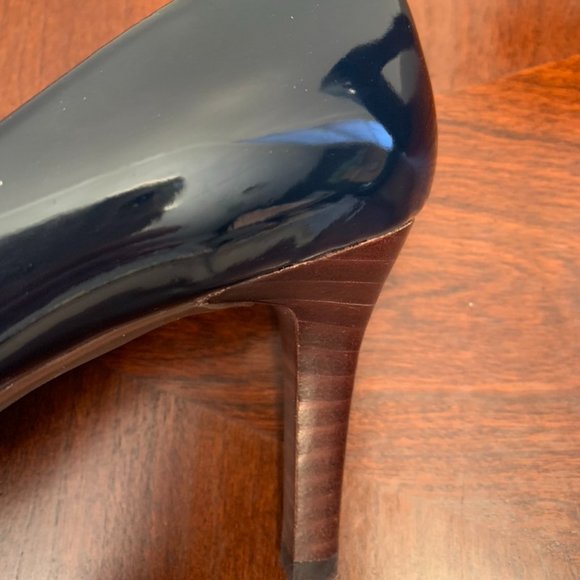Hilfiger Navy Patent Heels, Knotted Bow - Picture 8 of 10